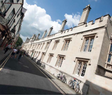 UIC Oxford International Language School