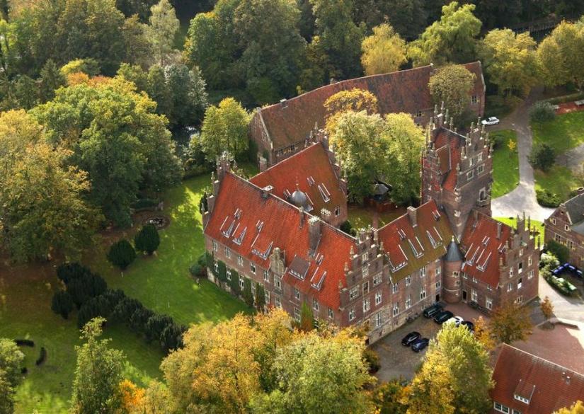 Landschulheim Schloss Heessen Private School 1