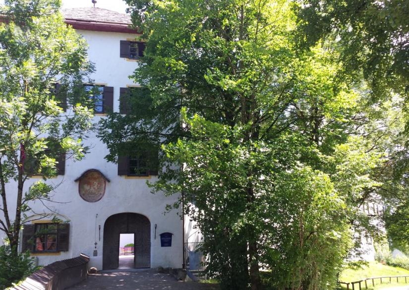 Max-Rill-Schule Schloss Reichersbeuern Private school 1