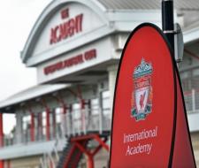 Liverpool FC (Liverpool Football Camp in England)